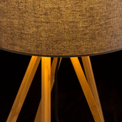 Candeeiros de madeira